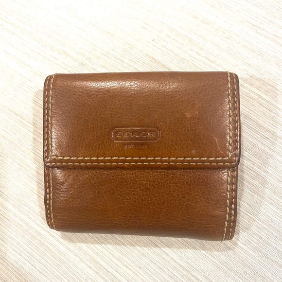 Coach Womens Brown Leather Gold hardware Wallet - Picture 3 of 7